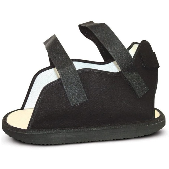 Medline Cast Shoe Size Medium (brand new) - Picture 1 of 3